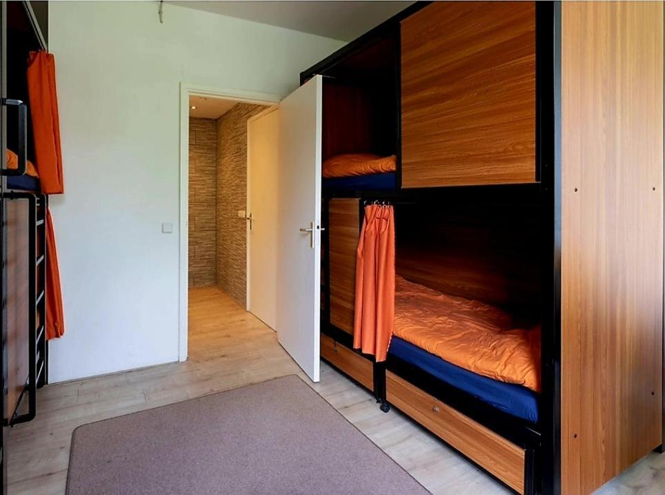 Recharge Hostel ロッテルダム エクステリア 写真